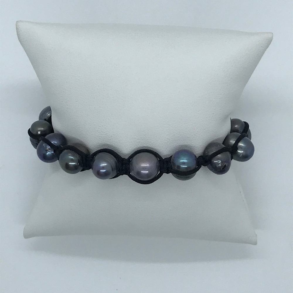 Adjustable Pearl Bracelet
